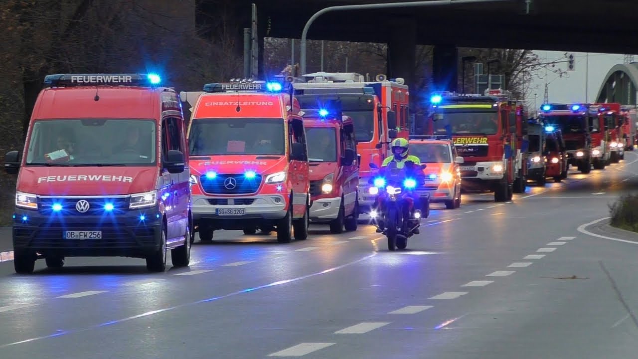 Großeinsatz: Hochwasser zwingt zu Evakuierung | BR24