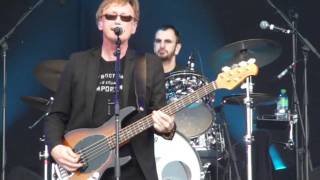 Richard Page (ft. Ringo) - Broken Wings [HD] Live 9 7 2011 Bospop Festival Weert The Netherlands Resimi