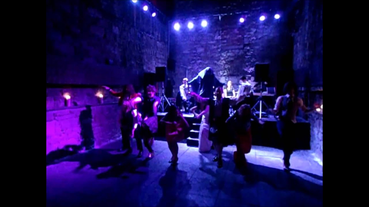 Bizarre wedding dance - The Prodigy and Enya mashup!