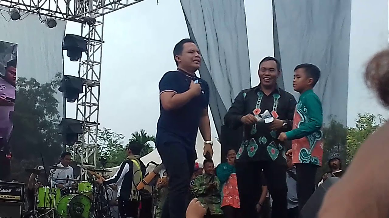 Konser Wali band - cari jodoh ,binuang 2018 - YouTube