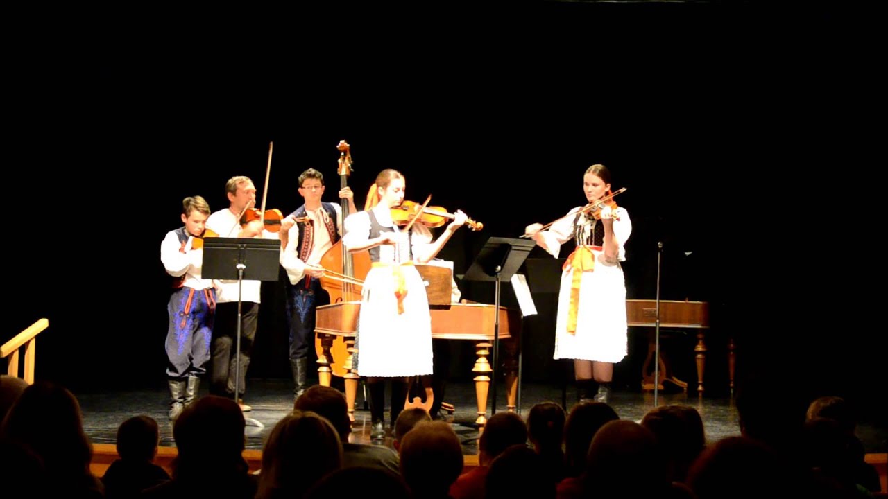 Muzičky 2013 - DFS Radosť - Cigánské melodie