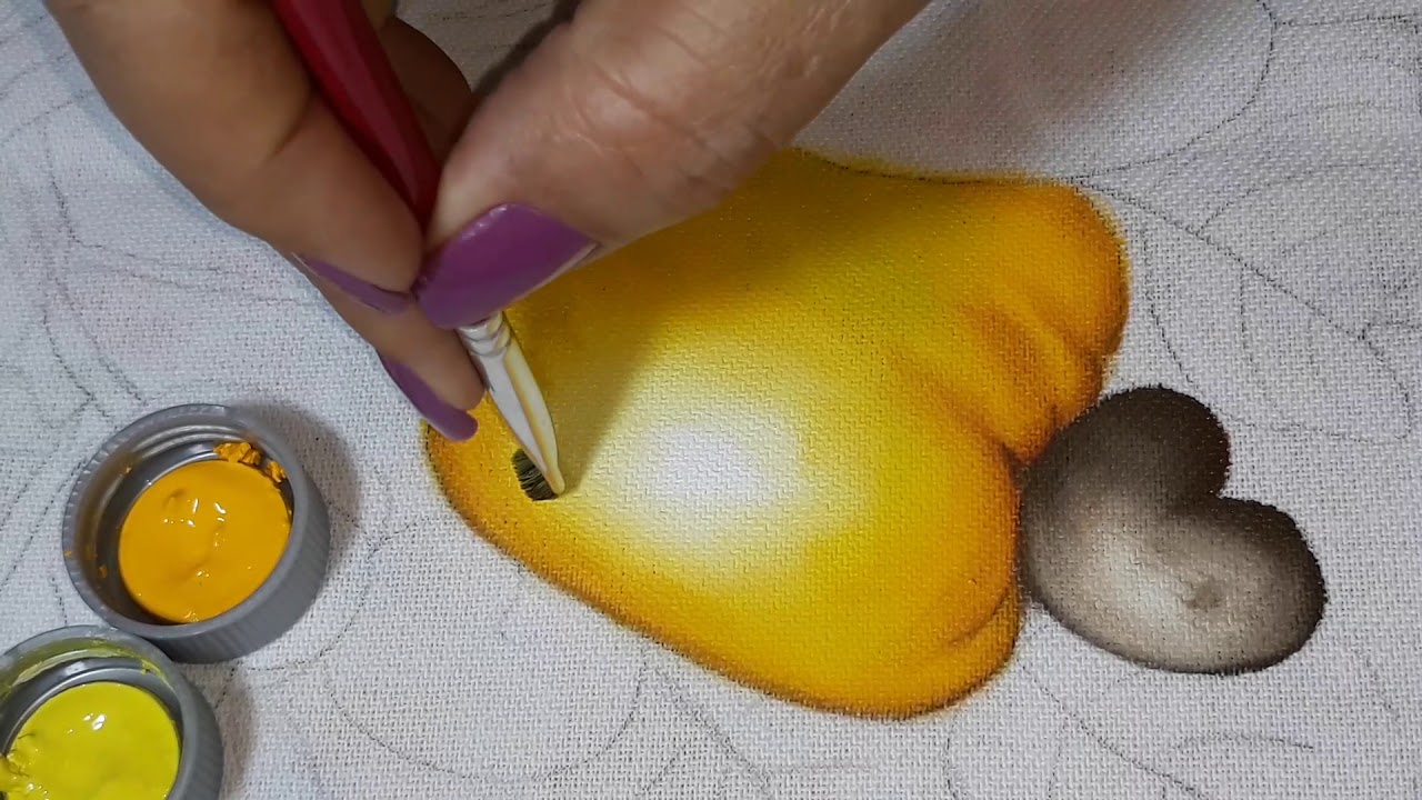Pintando Caju Amarelo