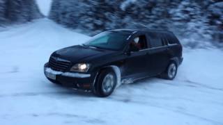 chrysler pacifica 4x4 winter