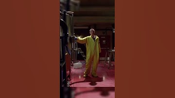Walter White tells Jesse Gus is dead | Breaking Bad | #shorts #breakingbad #walterwhite #jesse #BB