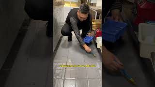 The wet and slippery floor of the catering kitchen uses new anti-slip materials