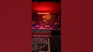 Cinta dikota tua(cover) by norah raya