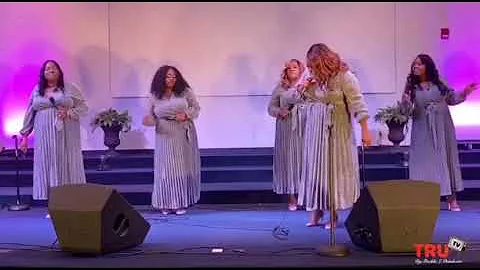 Lisa Knowles-Smith & The Brown Singers  Next in Line