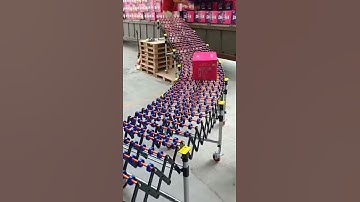 Skate wheel telescopic conveyor for unloading