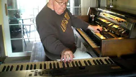 Mike Reed plays old Roland keyboard and old Hammon...
