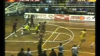 גמר פלייאוף 1988,מש' 1,דרבי: מכבי ת"א - הפועל ת"א 76:78