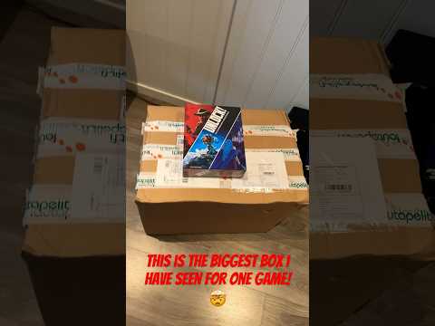 The biggest box I have seen for one game! (Agemonia «unboxing»)
