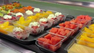 Survey finds most workers skip lunch or spend break on screens