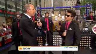 Bruno Mars on the Today Show - 'Runaway Baby' (and a short interview)