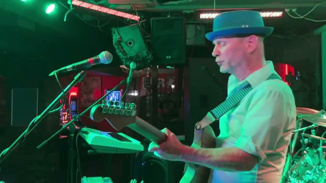 Guitarmy of One - Live at Trillains Rock Bar, Newcastle, England