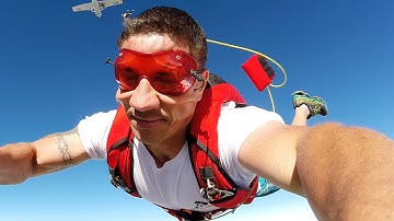 Friday Freakout: Surprise!! Skydive Student Pulls Instructor’s Cutaway Handle On Exit