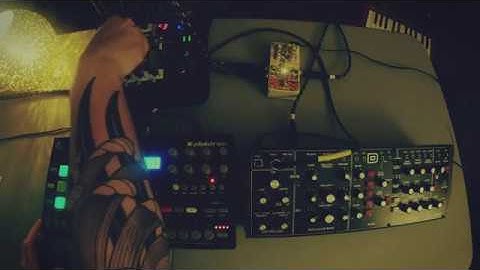 Glo Phase - "Glaciers" Live Set w/ Elektron Analog Rytm & Behringer Model D