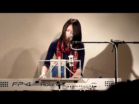 綾子　「私は綿雲」