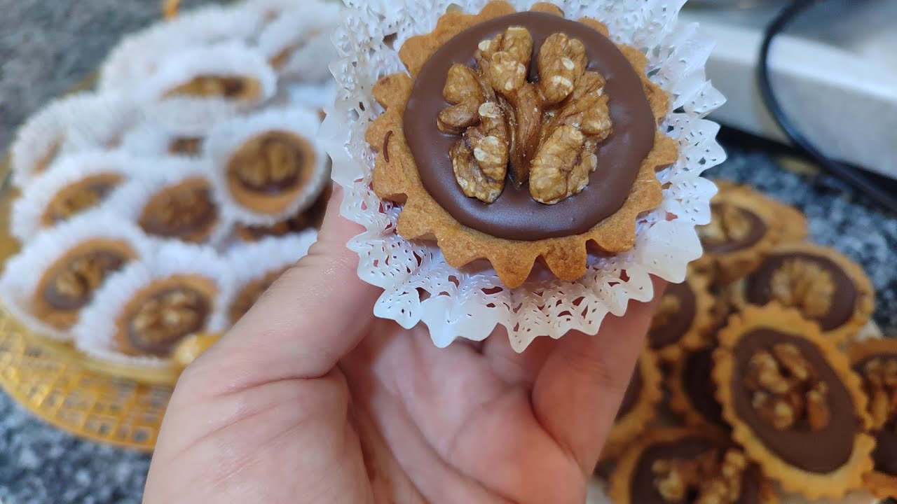 40حبة غير حبة بيض 250غ زبدة واه لافار لي عشاق هادي الحلوة جات بنينة بزاف يموتو عليها ولادي 😋🇩🇿🇩🇿🇩🇿