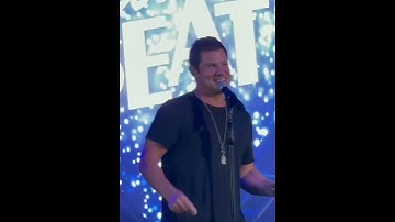 Thumbnail of NICK LACHEY “THE 98 DEGREES HOTTIE” SPOTTED ME IN THE CROWD & SAYS “I SEE YOU! I GOT YOU!” #shorts