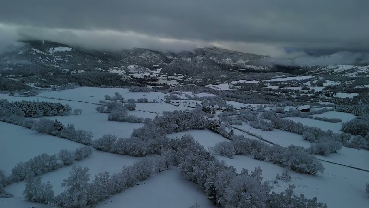 MONTCLAR - Après la Neige