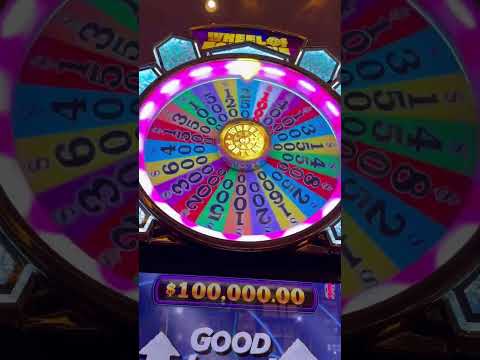 360 Excalibur Hotel, Casino and Fun Dungeon Walk: Las Vegas Strip