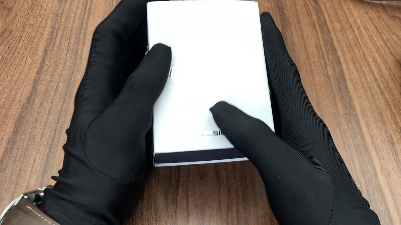 Đập hộp Edifice EQS-920BL-2A