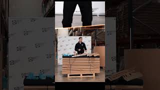 Cardboard box vs. Human jump! 🤯👟 #optimization #box #packaging #packspace #cardboard #protector