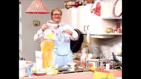 Áramótaskaupið 1988 partur 2. Eldhus eldamenska með græjum.