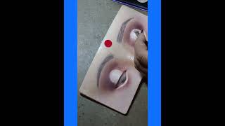 To beginner, Sportlight eye mekup tutorial.