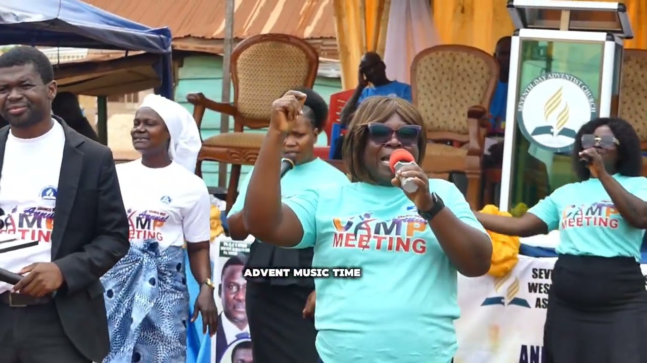 SDA WOMEN MINISTRY GETS A STANDING OVATION WHILES MINISTERING