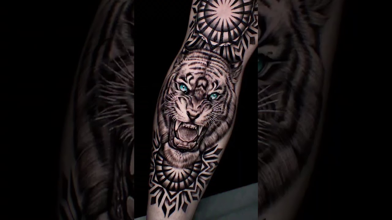 Tattoo arts by © Elisa Esposto, Germany.