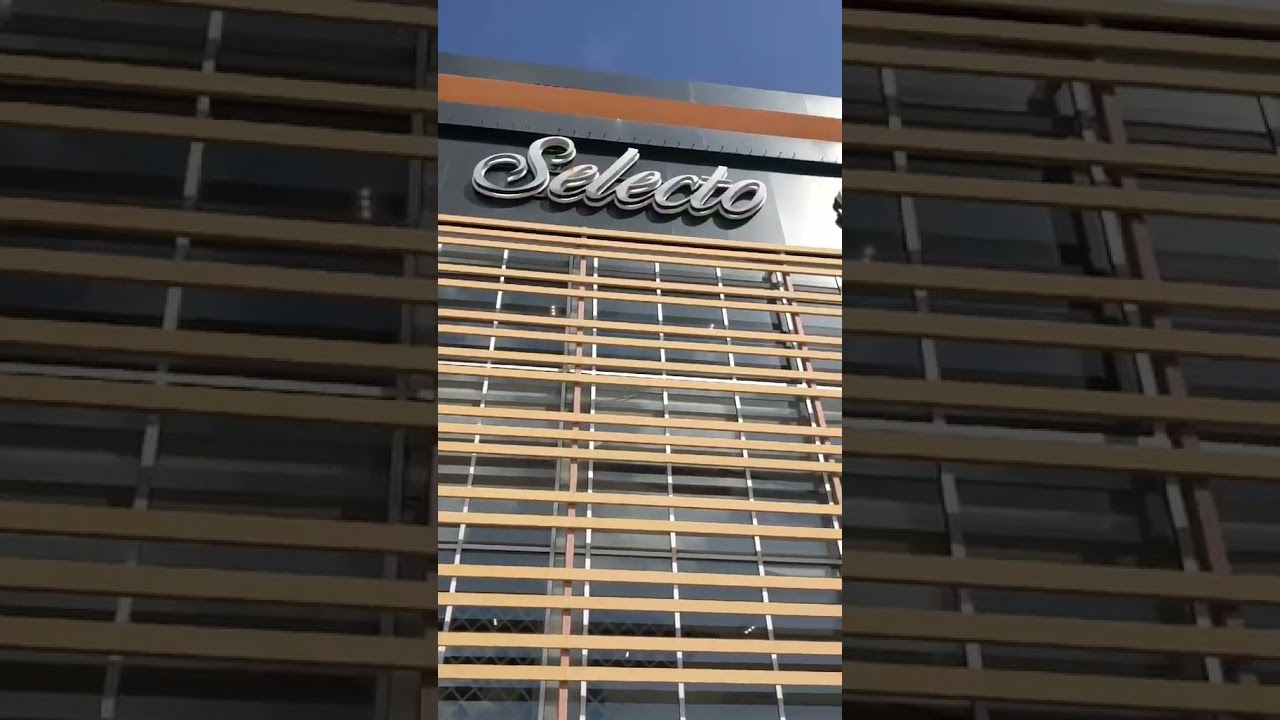 fancy grocery store in Mexico 