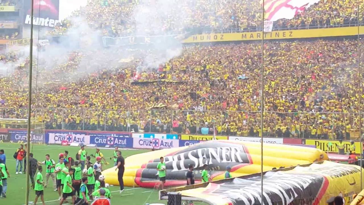 El Monumental estalla cantando Un solo idolo + Eres lo mas grande del astillero ( 4k UHD)
