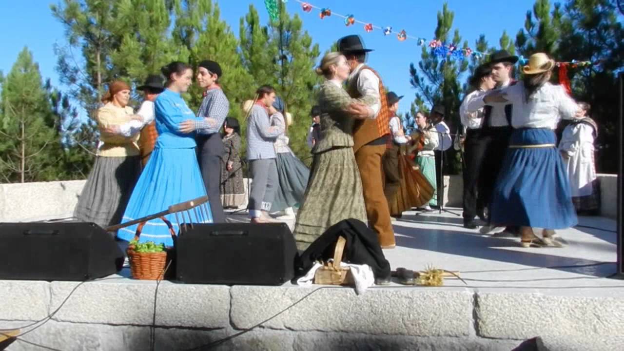 Rancho Folclórico de S. Pedro de France - A moda da Carranquinha