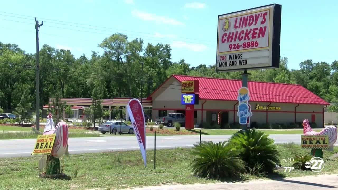 We're Open, Tallahassee: Lindy's Chicken in Crawfordville offers first ...