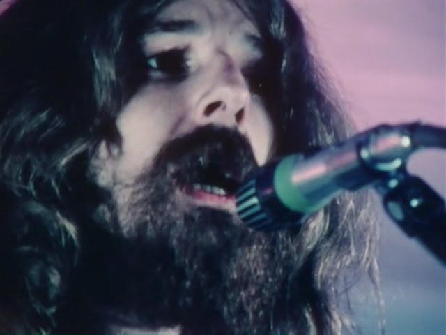 Sleduj Barclay James Harvest - Jonathan (Official Video) na YouTube Sleduj Barclay James Harvest - Jonathan (Official Video) na YouTube