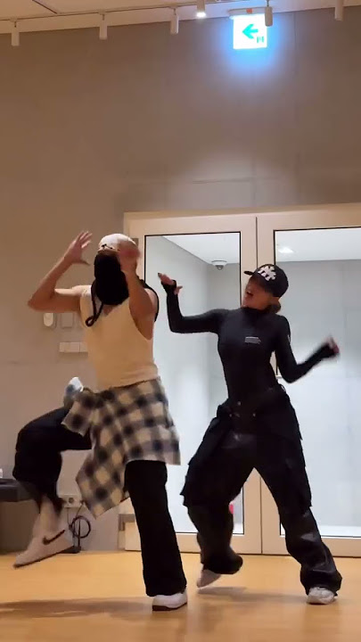 Taehyung's New Dance Video With Lee Jung Lee On Instagram🤩🔥||#Taehyung #Shorts