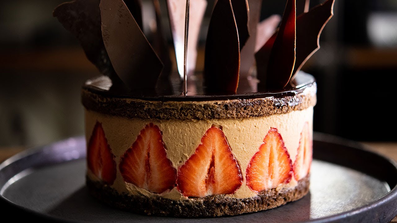 チョコレートケーキの王様 ガトー オペラ の作り方 How To Make Opera Chocolate Cake Youtube