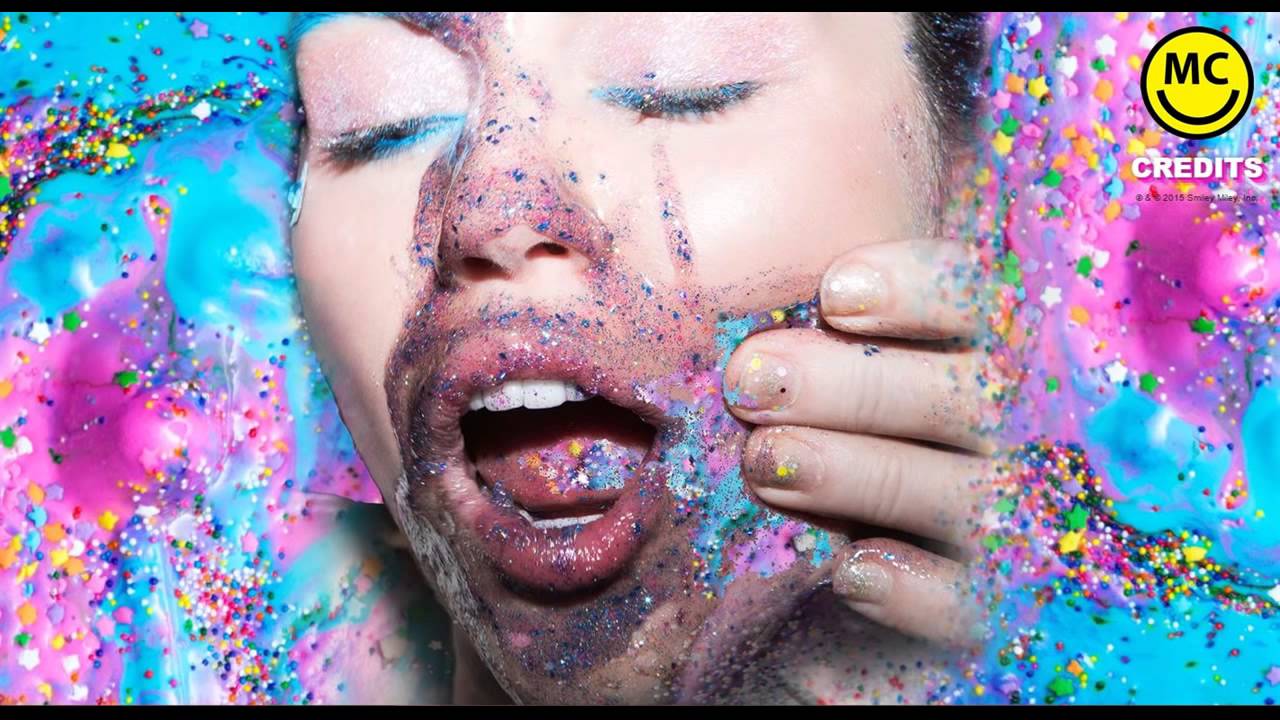 Miley Cyrus - Something About Space Dude