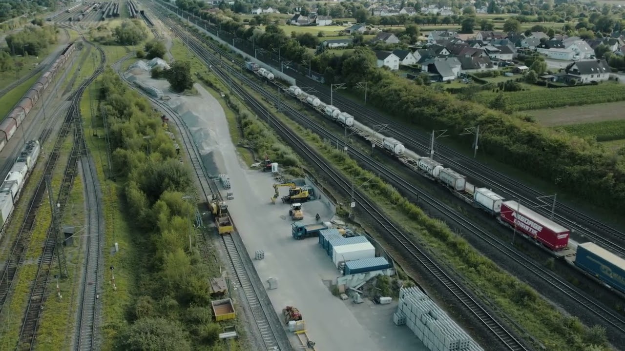 Waiting For Queen.!!💘 