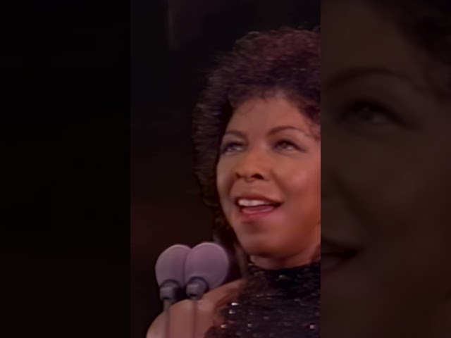 Natalie Cole - Bridge Over Troubled Water (a cappella)