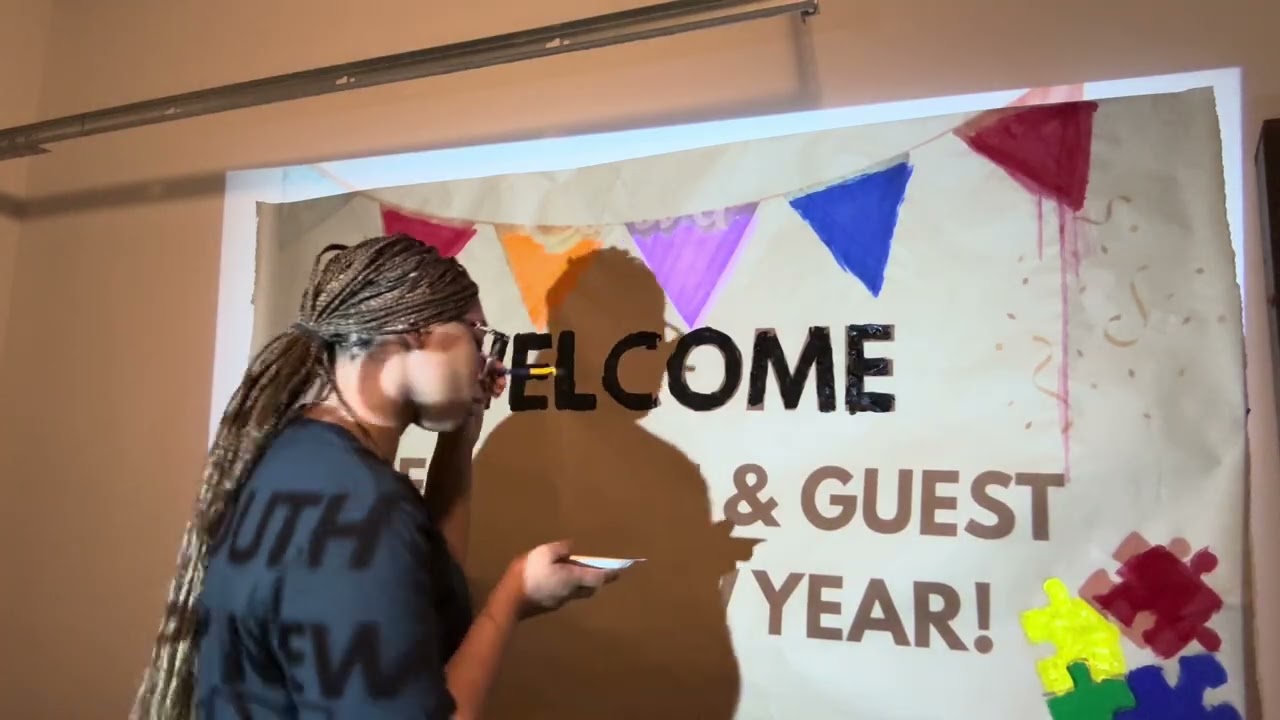 Banner design using Mini Projector (Vankyo Leisure 470w)