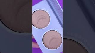 Conoces ya nuestros iluminadores Feels Mood, son dos paletas Light y Dark 🤩