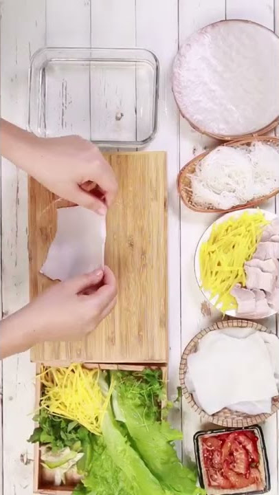 3 styles of Vietnamese spring rolls #helenrecipes #vietnamesefood #springrolls