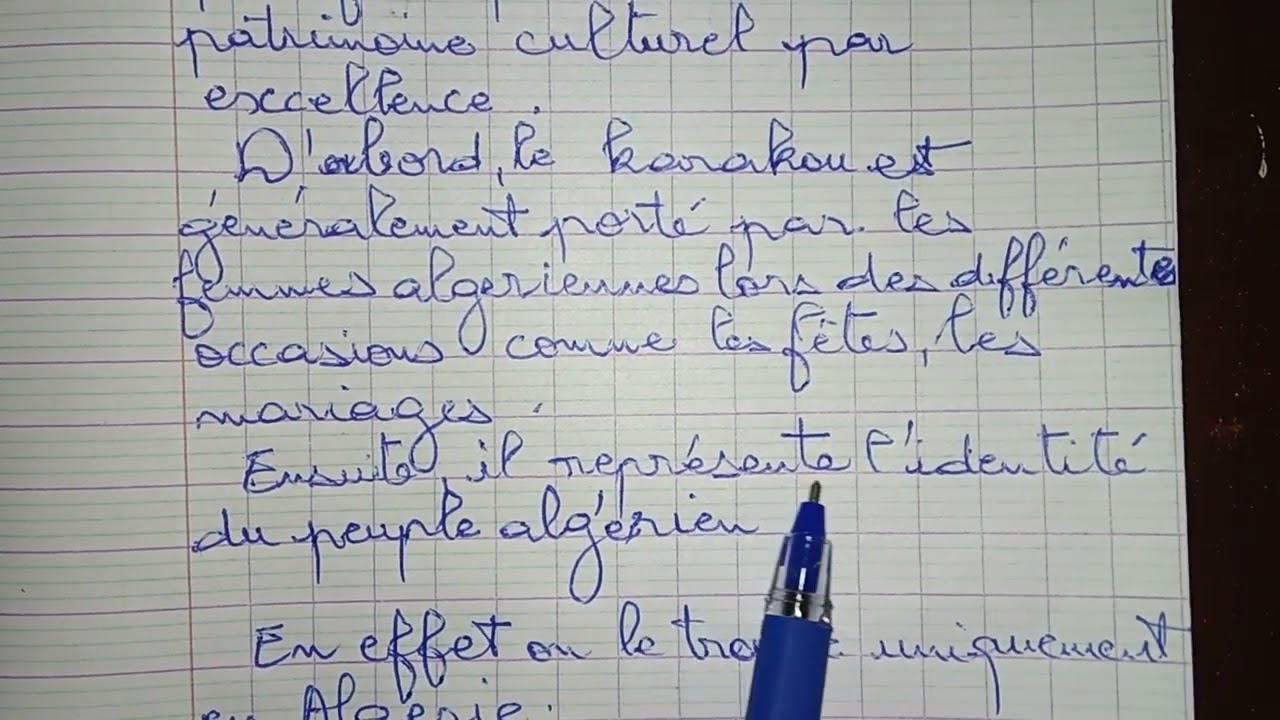 وضعية ادماجية بالفرنسية عن لباس تقليدي الكاراكو — Transcript