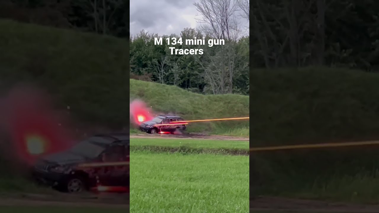 M 134 MINI GUN SHOOTING TRACERS IN TO CAR Callofduty N134 Viral