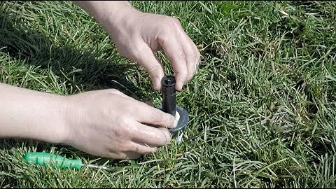 Spray Sprinkler - How to Adjust the Throw Pattern