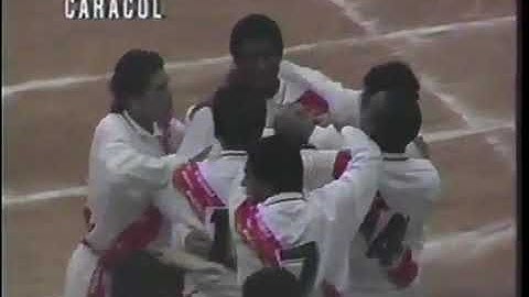Perú 1-1 Colombia  Eliminatorias Francia 98  (Debut de Julio Cesar Balerio en la selección).