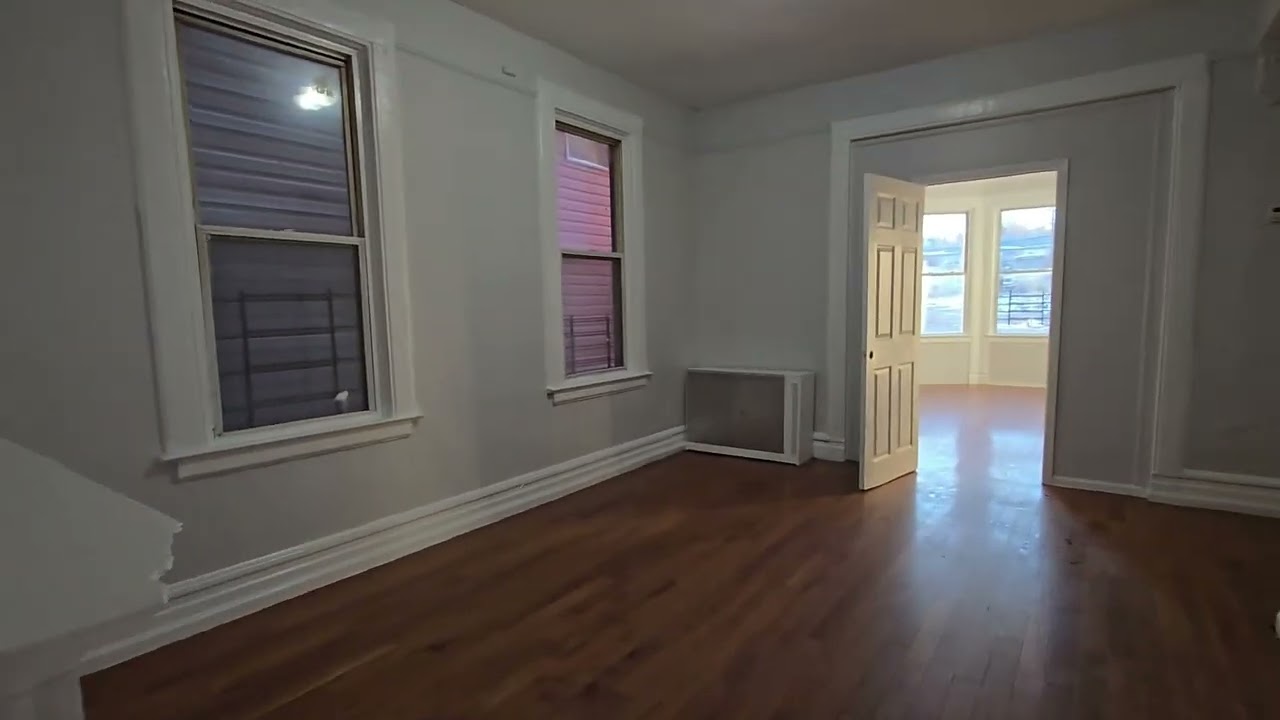 588 Hunterdon St Newark, NJ 07108, Unit 1C. $1,999.