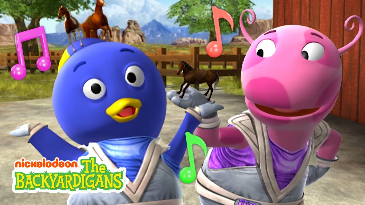 Pablo & Uniqua Play With Little Horses & Sing 
